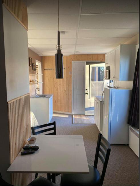 La Spacieuse Riverstone Citq3O1849 Saint Pierre de Broughton Bagian luar foto