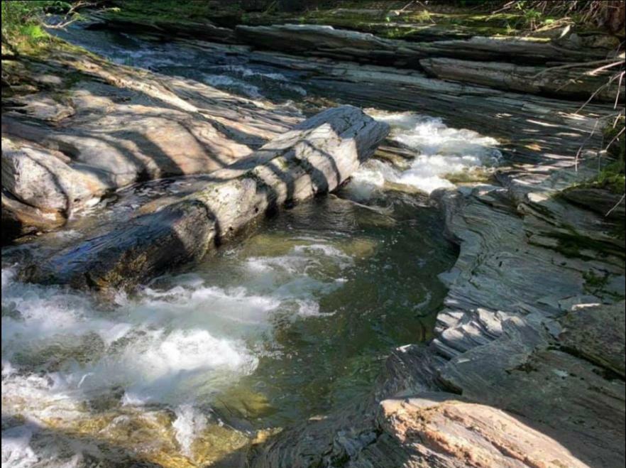 La Spacieuse Riverstone Citq3O1849 Saint Pierre de Broughton Bagian luar foto