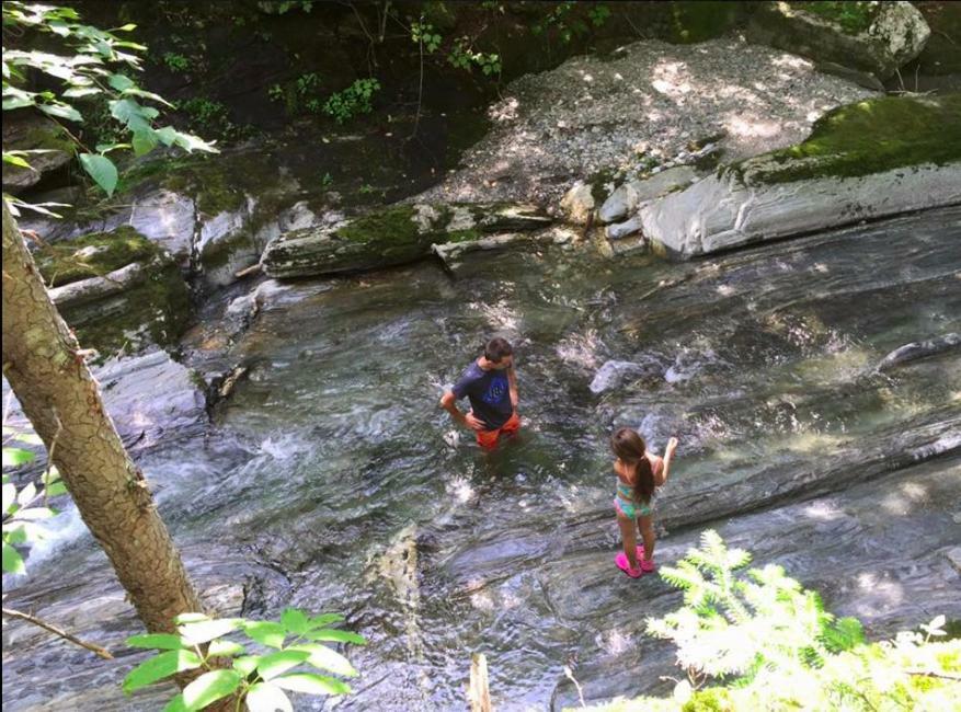 La Spacieuse Riverstone Citq3O1849 Saint Pierre de Broughton Bagian luar foto